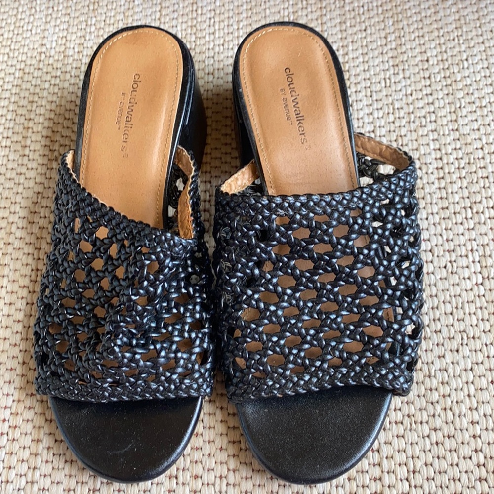 Cloudwalkers By Avenue Size 7W Black Sandals
